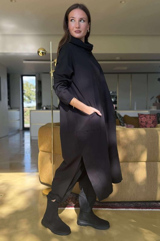 Scuba Stretch Funnel Neck Cocoon Dress Black /21=